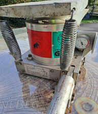 2 Stück Hydraulische Fällkeile Nordforest