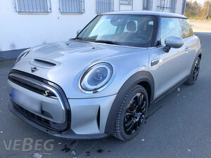 Pkw Mini Cooper SE Essential Trim