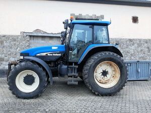 Ackerschlepper New Holland TM 155