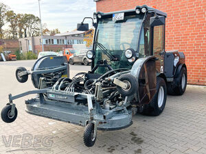 Zugmaschine-Geräteträger Kärcher MIC 84