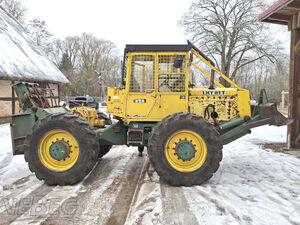 Holzrücke-Fahrzeug LKT-81T