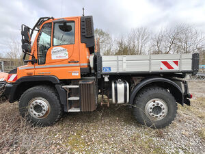 Zugmaschine Unimog U400 NKS-Z-UGE-43