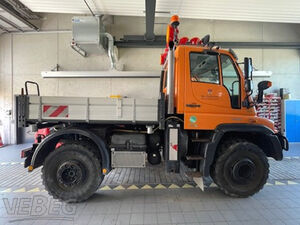 Zugmaschine Unimog 405/12 U 400