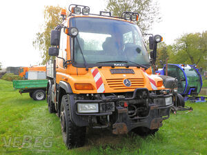 Zugmaschine Unimog 405/10 U400